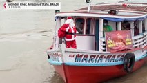 بابانوئل به دیدار کودکان جنگل آمازون رفت