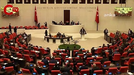 Descargar video: Emekli maaşlarının asgari ücret seviyesine çıkartılması teklifi AKP oylarıyla reddedildi