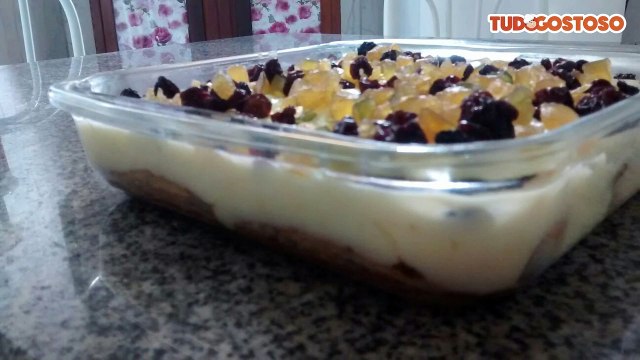 Pavê de biscoito champagne