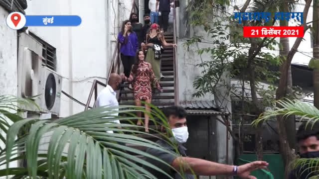 Mumbai : अभिनेत्री नोरा फतेही गायक गुरु रंधावा 'इंडियाज बेस्ट डांसर'च्या सेटवर स्पॉट