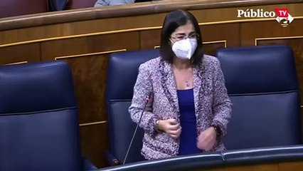 Darias responde a Ayuso: "No es admisible que se cargue contra los profesionales sanitarios"