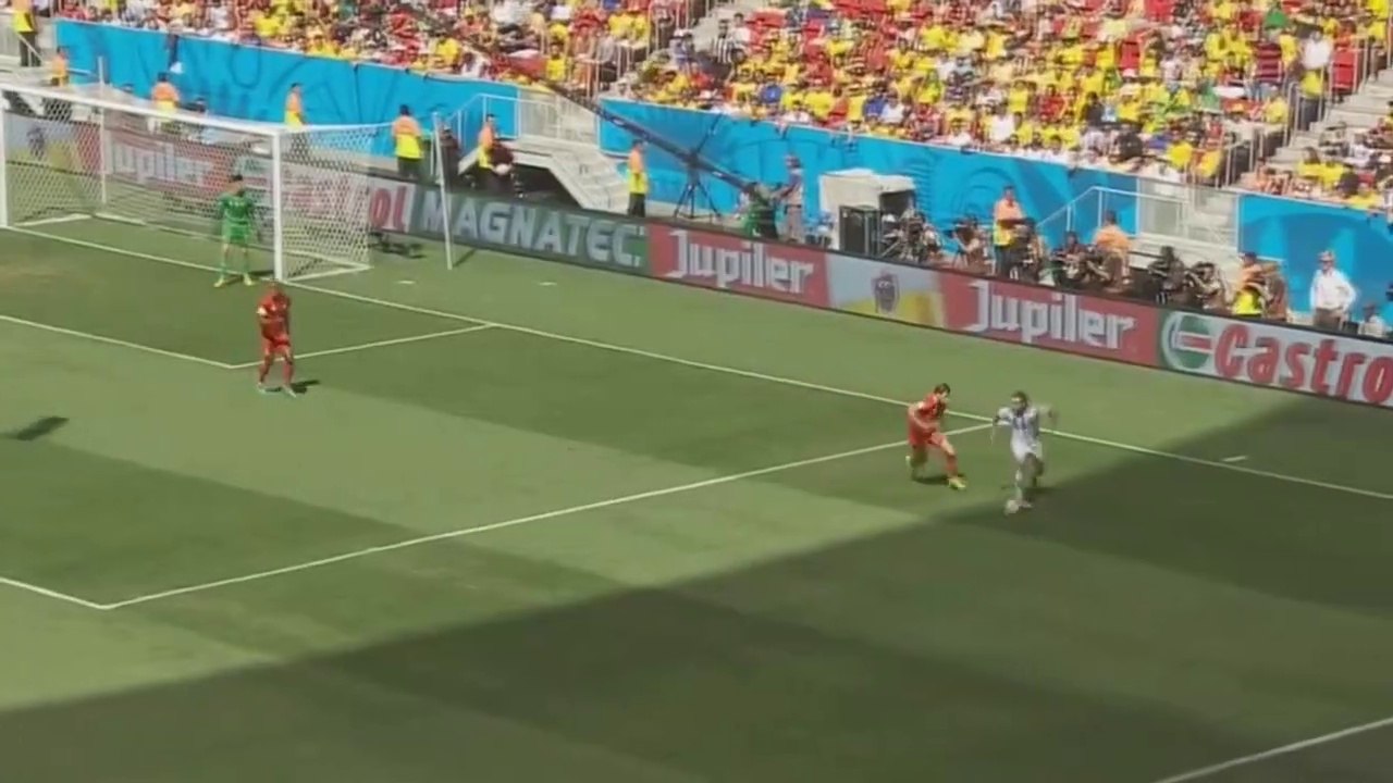Gonzalo Higuain Backheel Pass vs Belgium _ World Cup