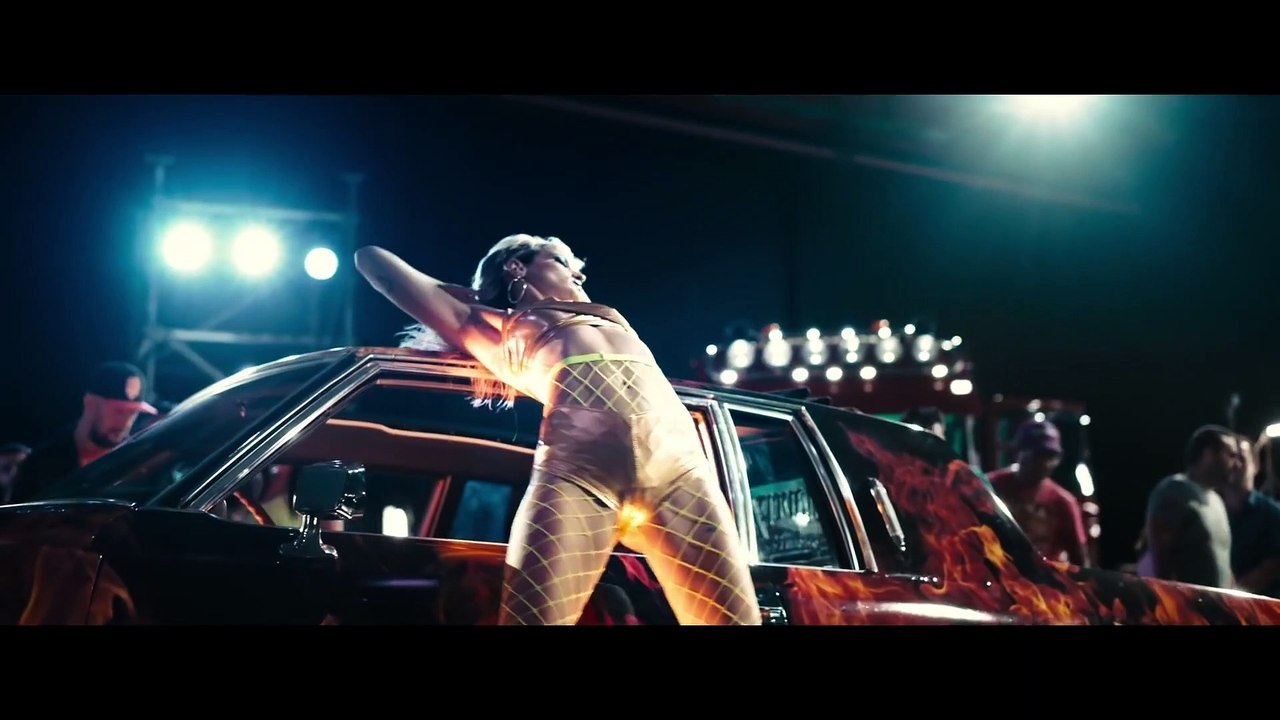 Titane - Trailer