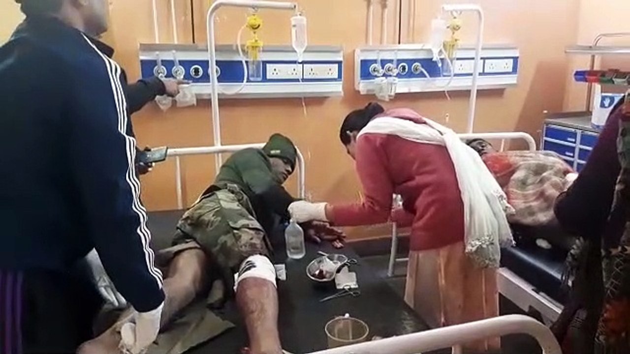 फायरिंग रेंज में अलाव के दौरान फटा गोला, एक जवान की मौत, सात घायल