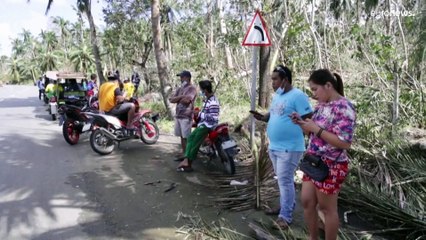 Philippines : le bilan du typhon Rai monte à 375 morts (police)