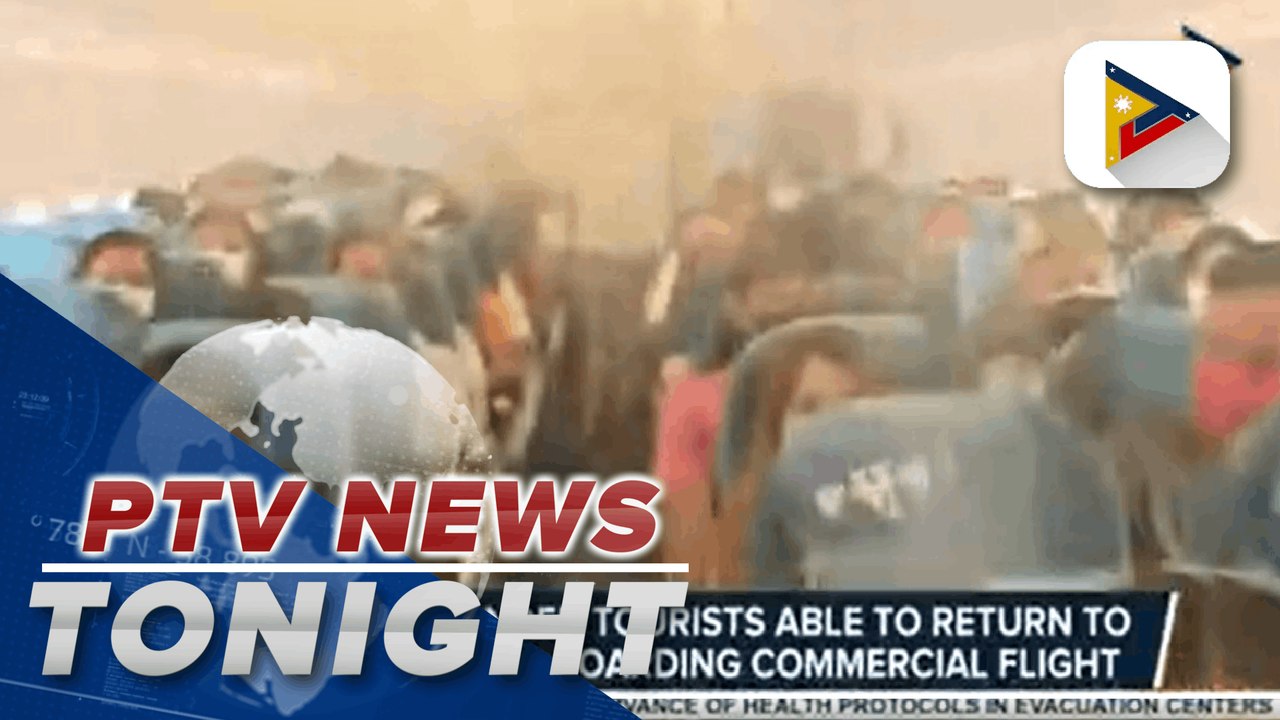 Stranded tourists share experience during onsla...