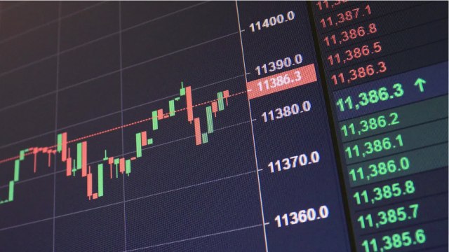 Le n°1 des maisons de retraite Korian plonge en Bourse, le Covid-19 pèse : le conseil du jour