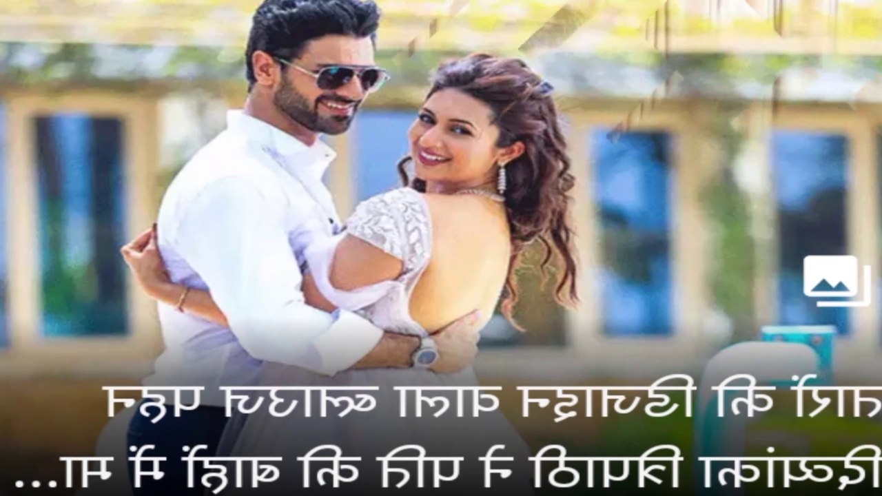 Wearing a star-designed blouse, Divyanka Tripathi posed in her husband's arms.  @funn_partner
