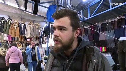Τουρκία: Με τη λίρα σε ιστορικά χαμηλά, τα τουρκικά παζάρια γεμίζουν... με ξένους