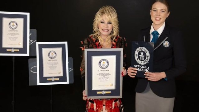 Dolly Parton Sets Three Guinness World Records