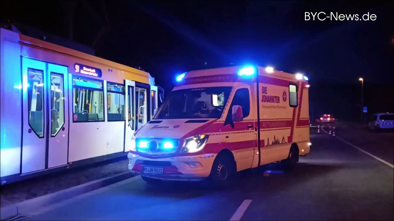 600-PS Mercedes kracht gegen Baum in Mainz-Bretzenheim und fliegt über Gleise