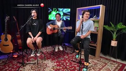 SAMPA TUTUP USIA - ANGGA CANDRA FT DELLA FIRDATIA