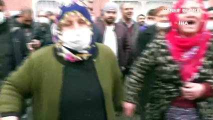 Dolar düştü, Malatya esnafı halay çekti