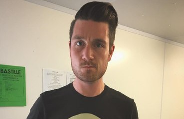 Bastille : Dan Smith révèle avoir travaillé avec Lewis Capaldi sur son nouvel album