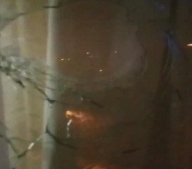 (Ek bilgiyle) BEYLİKDÜZÜ'NDE CAMINA MAGANDA KURŞUNU İSABET ETTİ