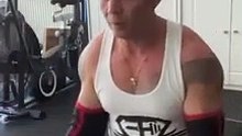Voici mon entraînement Biceps de ce lundi après-midi pour continuer la semaine en beauté.