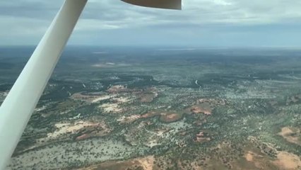 Un sacerdote en avioneta