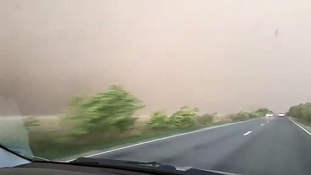 Effrayant : mieux vaut ne pas prendre la route dans ces conditions météo