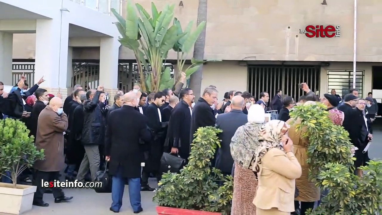 محامون بالبيضاء يحتجون على قرار فرض جواز التلقيح للولوج إلى المحاكم