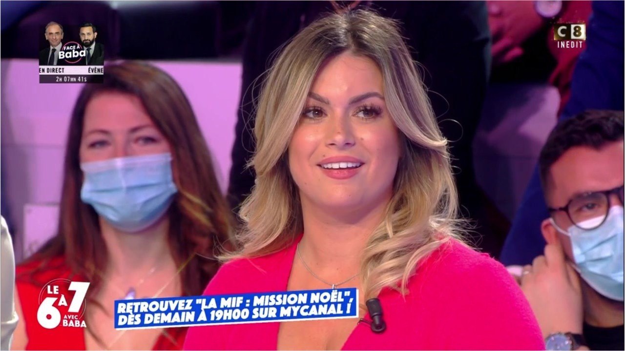 FEMME ACTUELLE - “Touche pas à mon poste” : qui est Carla Moreau, nouvelle chroniqueuse de l’émission en 2022 ?