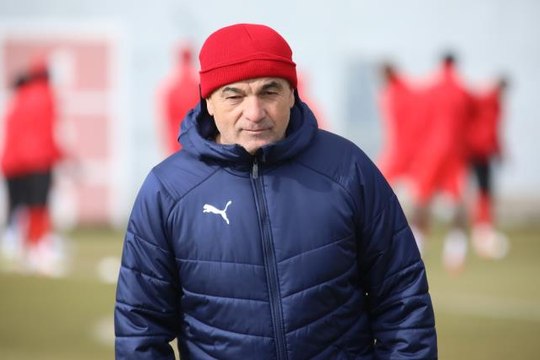 Son dakika haber! Rıza Çalımbay: Rizespor maçını mutlaka kazanmalıyız