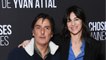 FEMME ACTUELLE - Yvan Attal, jaloux : il redoute les acteurs qui embrassent Charlotte Gainsbourg au cinéma