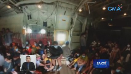 Mga residente sa Siargao, kabilang gustong mailikas pa-Maynila via mercy flight | Saksi