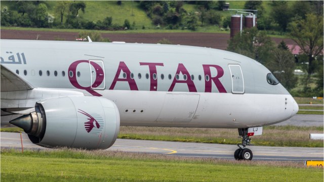A350 : Qatar Airways poursuit Airbus en justice