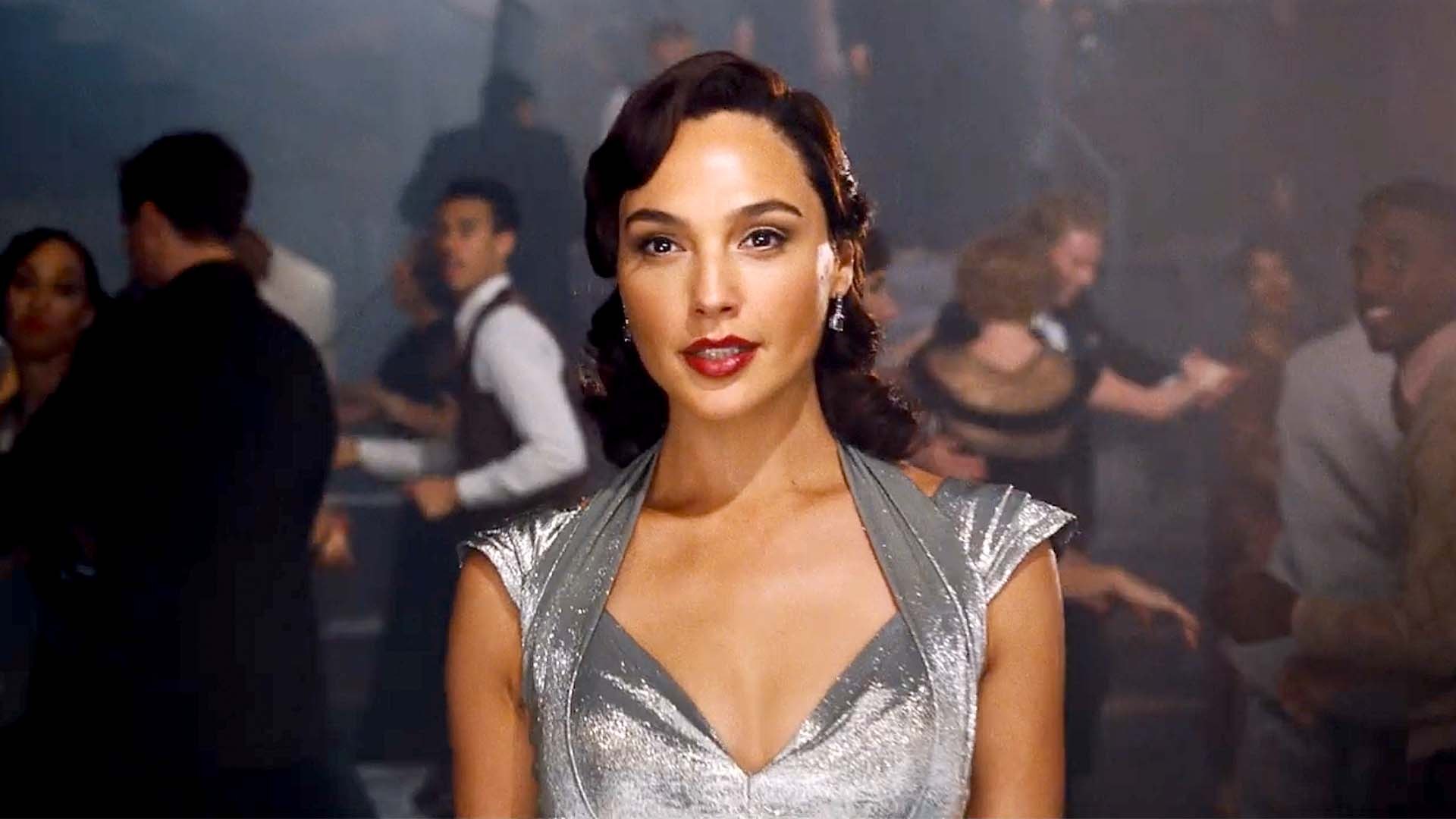 gal gadot death on the nile silver dress A look into the lush costumes in Gal Gadot's Death on the Nile