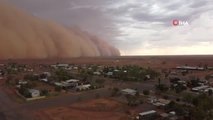Avustralya'da dev kum fırtınası