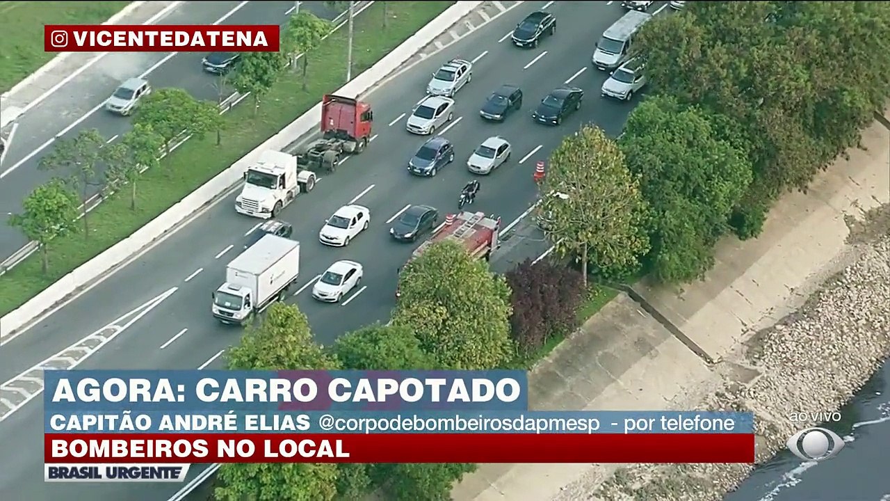 Durante o Brasil Urgente, o capitão André Elias deu detalhes de um capotamento que aconteceu em São Paulo. Segundo o capitão, não houve vítimas no acidente. #BrasilUrgente