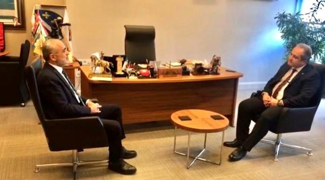 Gazi Üniversitesi Tıp Fakültesi Dekanı İlhan'dan, Cumhurbaşkanı Başdanışmanı Topçu'ya ziyaret