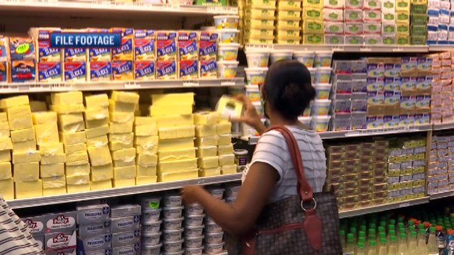 Supermarkets Assoc: Still Too Many People Shopping