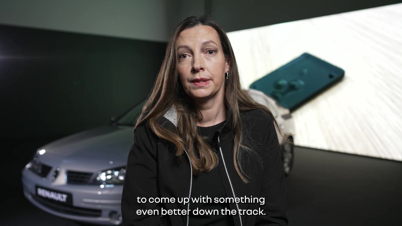 Hands-free card - 20 years of Renault innovation in the palm of your hand
