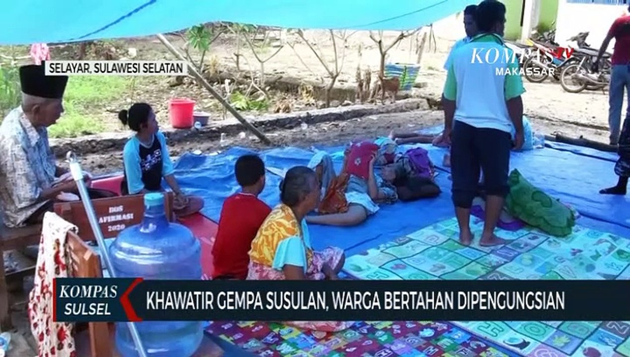 Khawatir Gempa Susulan, Warga Bertahan Dipengungsian