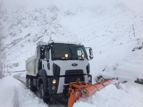 BEYTÜŞŞEBAP VE ULUDERE'DE KAR KALINLIĞI 1 METREYİ GEÇTİ