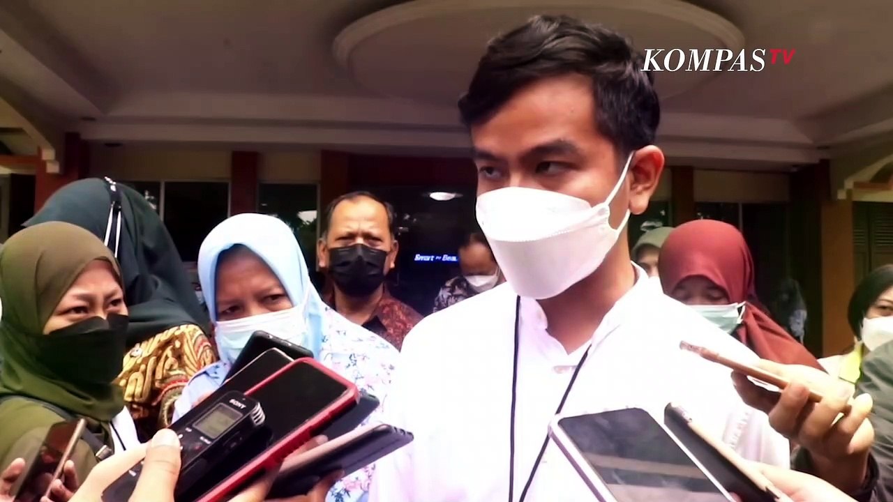 Gibran Marah, Minta Sopir Bus Batik Solo Trans yang Minta Foto Penumpang Dipecat Saja, Bikin Malu!