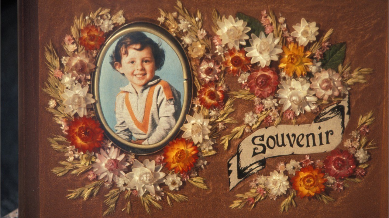 FEMME ACTUELLE - Affaire Grégory: le meurtre collectif, nouvelle théorie des gendarmes