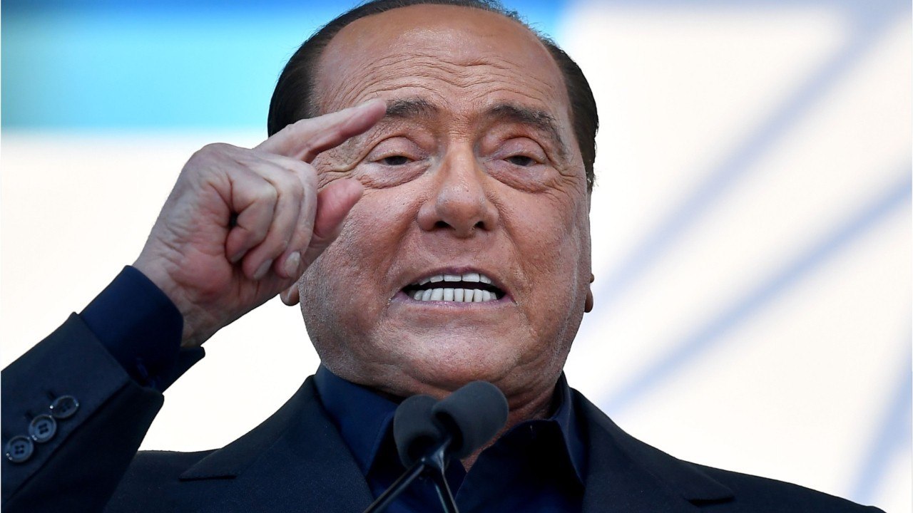 FEMME ACTUELLE - Silvio Berlusconi : À 83 Ans, Il Quitte Sa Compagne De 34 Ans... Pour Une Femme De 53 Ans Sa Cadette (1)