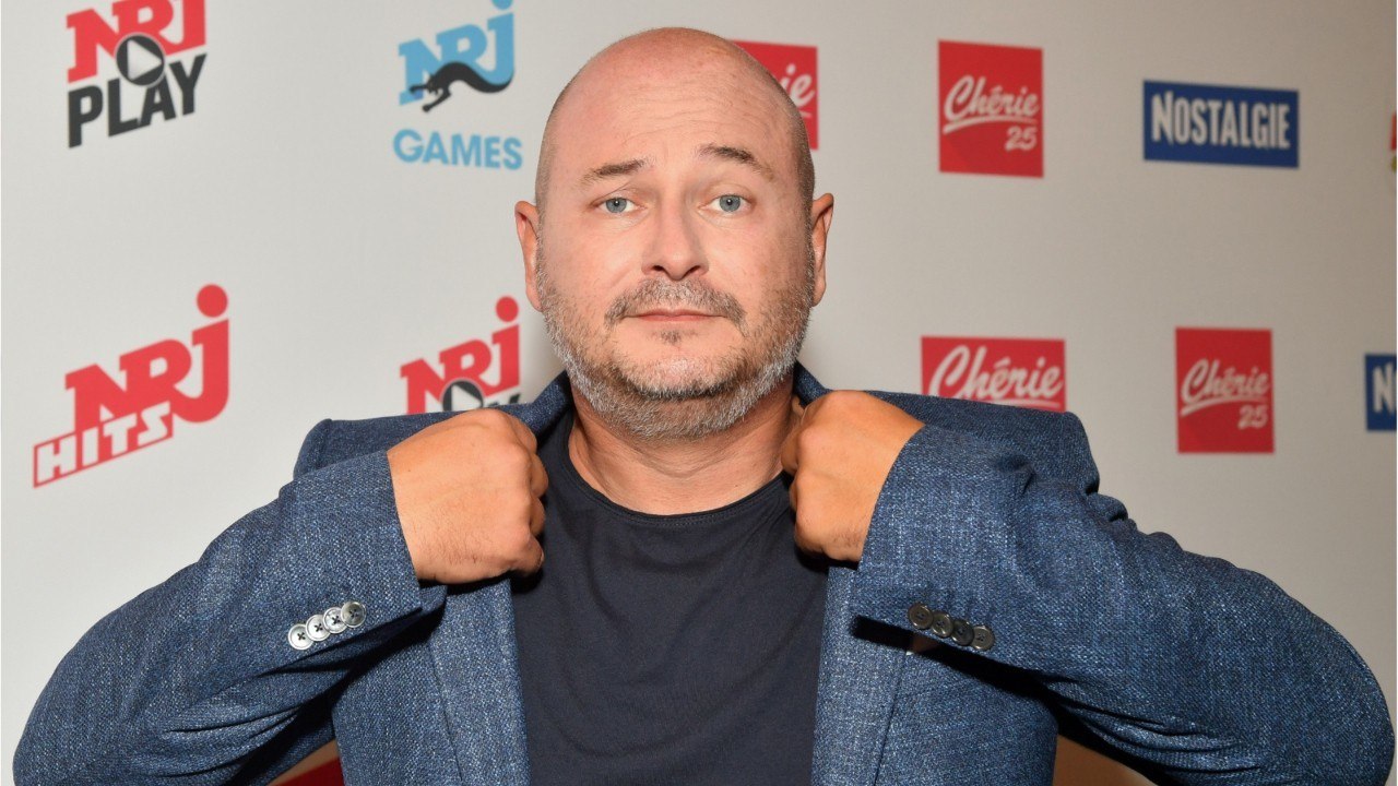 FEMME ACTUELLE - Très protecteur avec sa fille, Cauet évoque ses rêves érotiques et la met très mal à l'aise