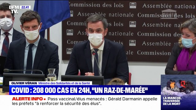Covid-19: Olivier Véran défend le pass vaccinal devant les députés