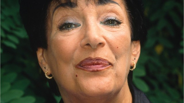 FEMME ACTUELLE - Micheline Dax : sa fille Véronique Lafond réagit au scandale du charnier de Paris-Descartes, il faut que des têtes tombent