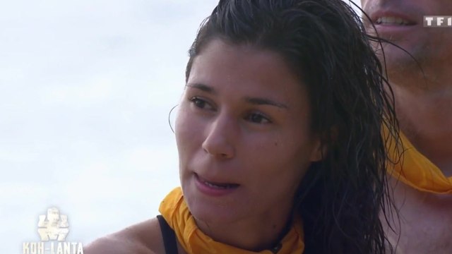 FEMME ACTUELLE - Inès ( Koh-Lanta ) jugée trop sexy : Denis Brogniart vole à son secours