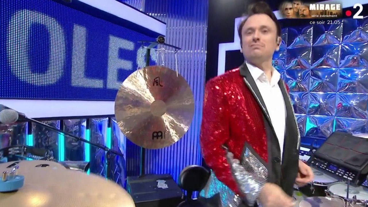 FEMME ACTUELLE - "N'oubliez pas les paroles" : l'un des musiciens de l'émission a fait "The Voice" !