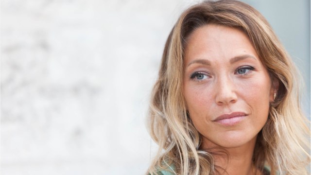 FEMME ACTUELLE - Laeticia Hallyday : cette exigence inattendue de Laura Smet lors de l’exhumation du cercueil de Johnny