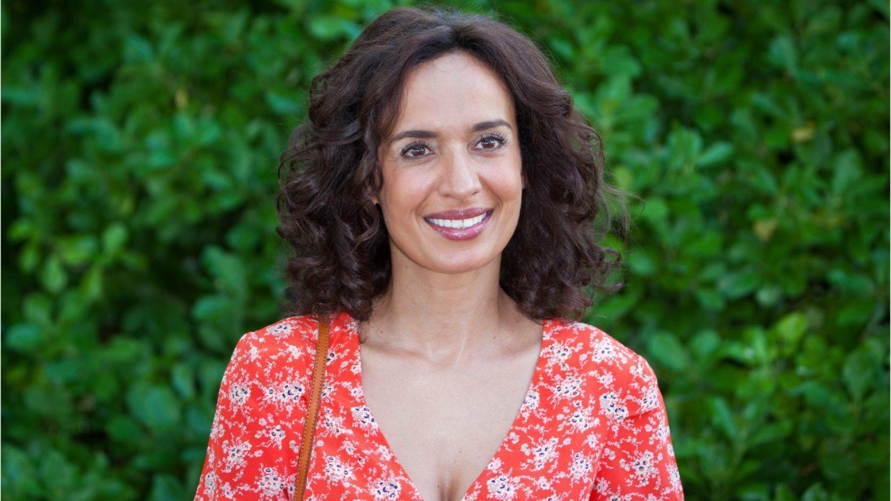 FEMME ACTUELLE - Amelle Chahbi : cette prostituée de la rue Saint-Denis qui a marqué sa vie