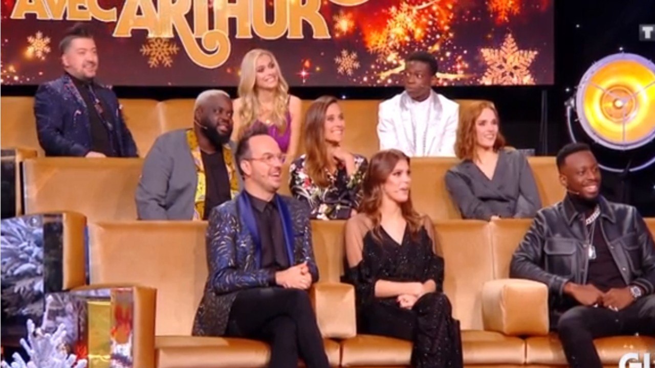 FEMME ACTUELLE - Réveillon du 31 décembre 2019 : que regarder à la télévision pour le Nouvel an ?