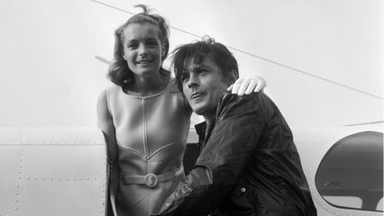 FEMME ACTUELLE - Romy Schneider: "Alain Delon M'en a Fait Beaucoup Baver"