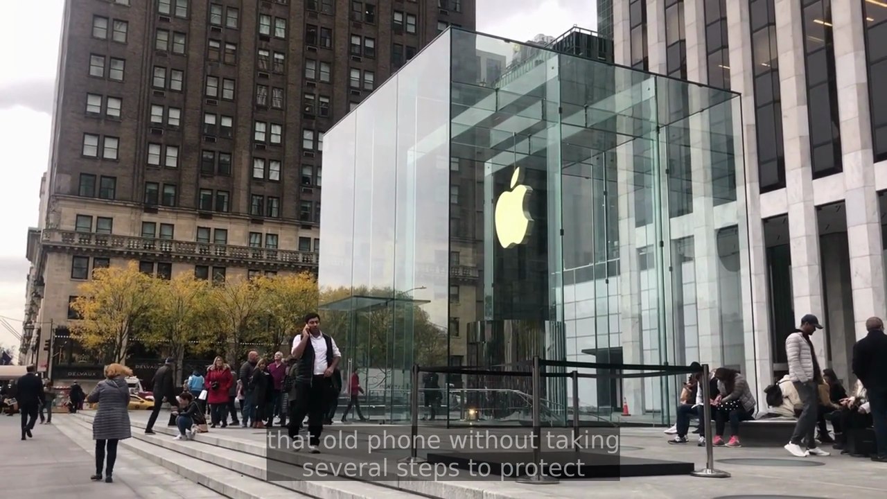 Trading in Your iPhone? Do This First