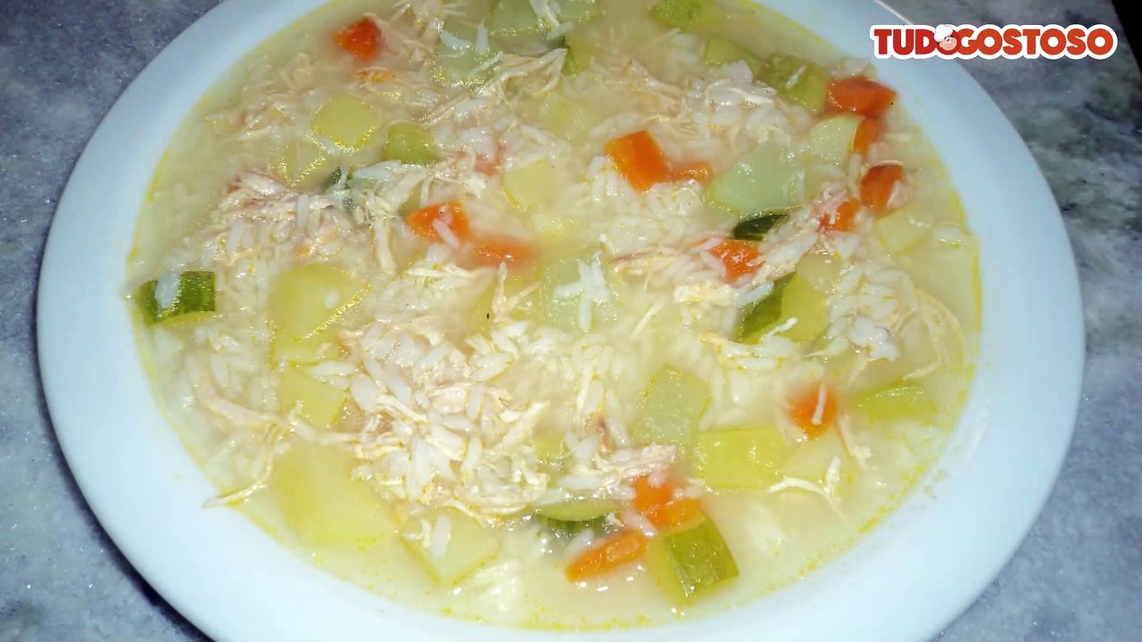 Canja de frango e legumes